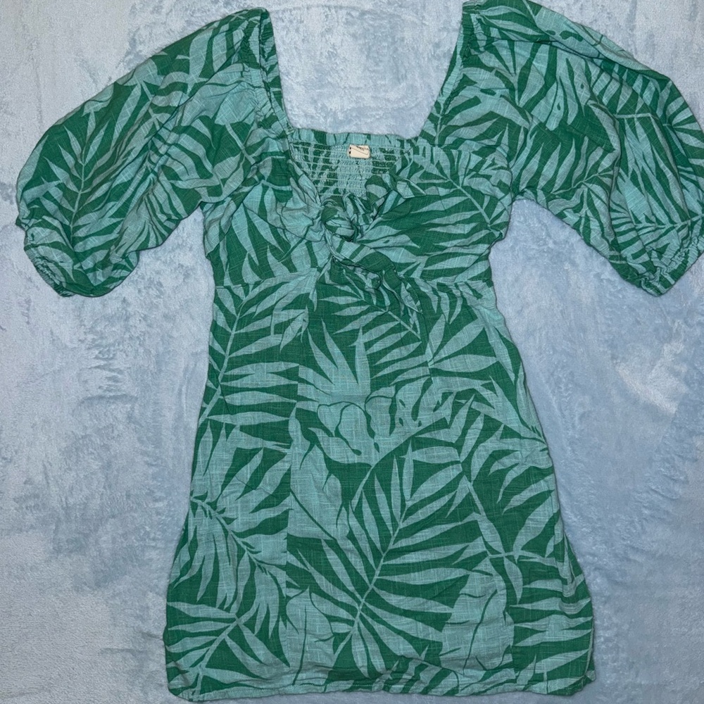 Billabong Green Leaf Print Dress